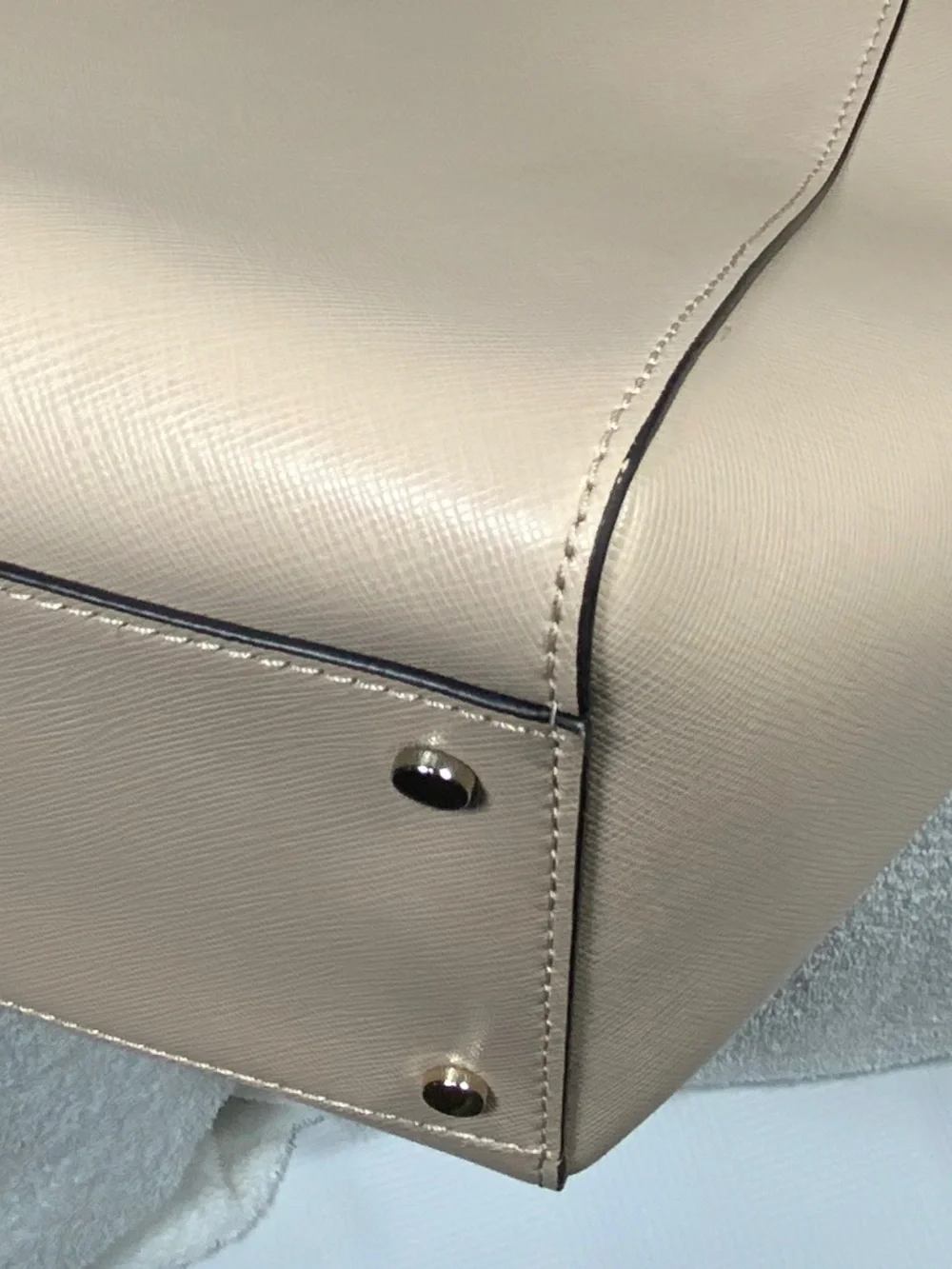 NWT - ♠️ Kate Spade Staci Laptop Tote